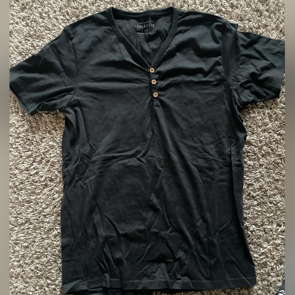 Large Black V-neck w/ buttons